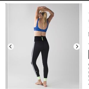 🦄Lululemon Water: Paddle Tight-size 8
Black / Blushed Illusion Multi Clear Mint